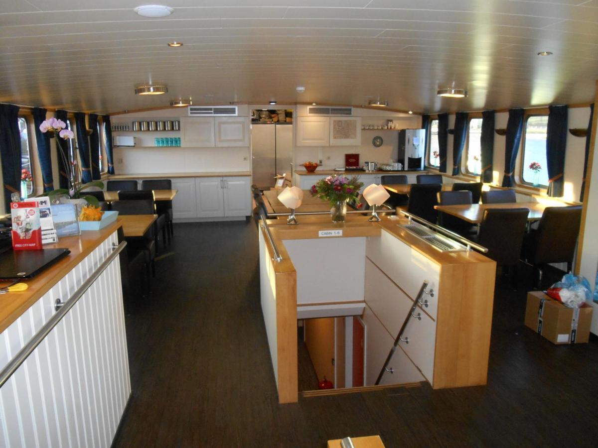Hotelboat Iris Amsterdam Exterior photo